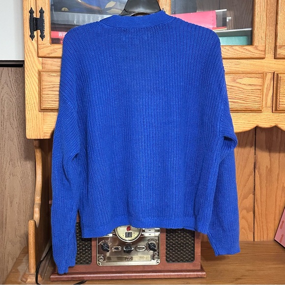 Blue Linen Cardigan - Picture 2 of 3